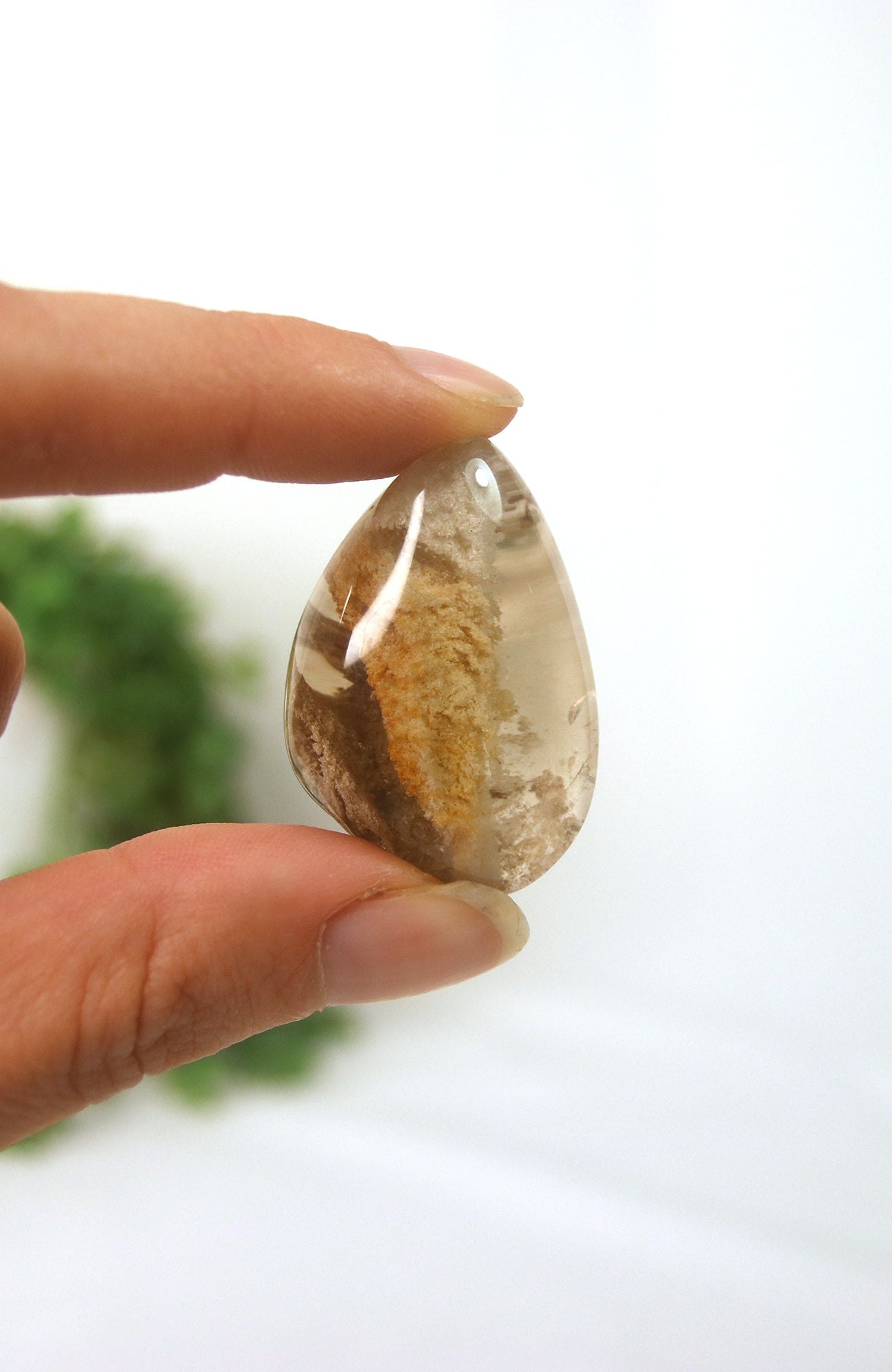 Lodalite Quartz Lens
